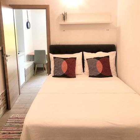 Apartments & Rooms Formenti 스크라딘 외부 사진