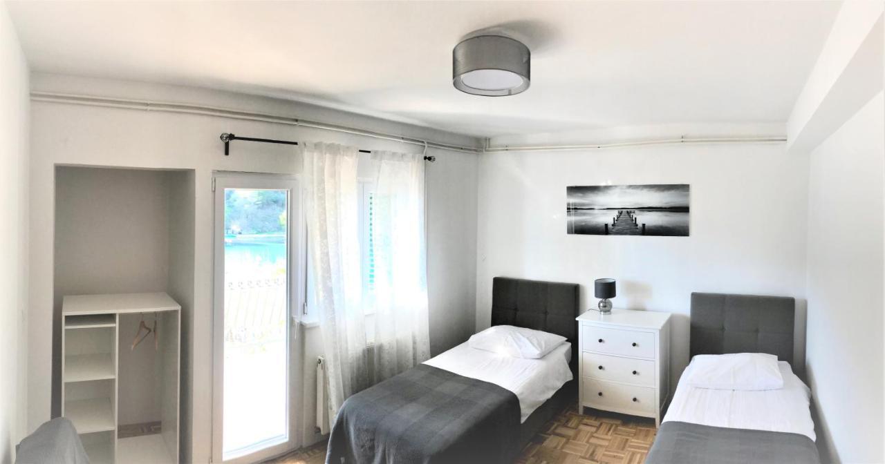 Apartments & Rooms Formenti 스크라딘 외부 사진