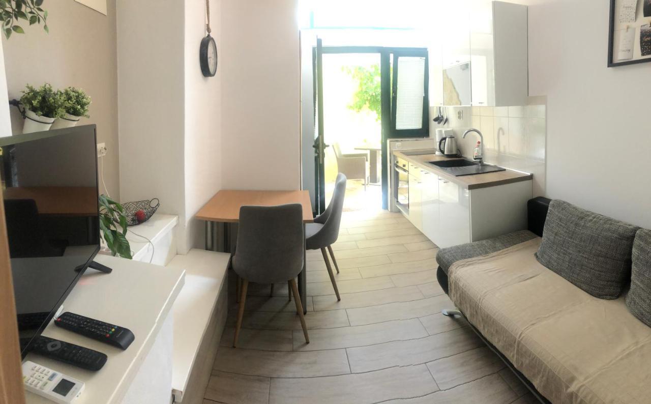 Apartments & Rooms Formenti 스크라딘 외부 사진