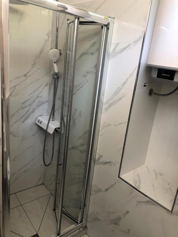 Apartments & Rooms Formenti 스크라딘 외부 사진